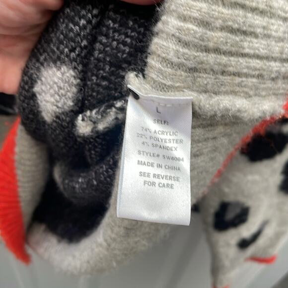 SEEN AND BE SEEN Leopard Print Crewneck Sweater with Color Pop Size L - Picture 4 of 6